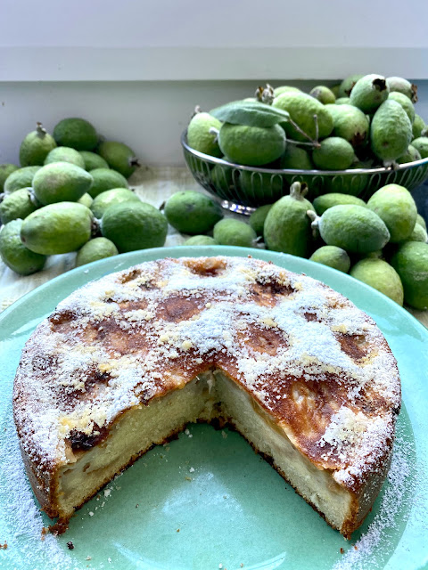 Feijoa cake